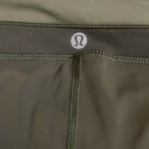 LULU-LEMON — Green Striped Tights in size 4